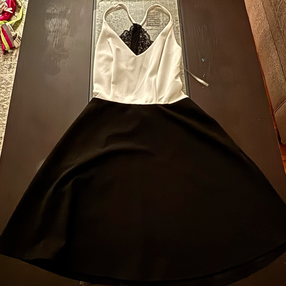 JCPenney, Medium, Black and White